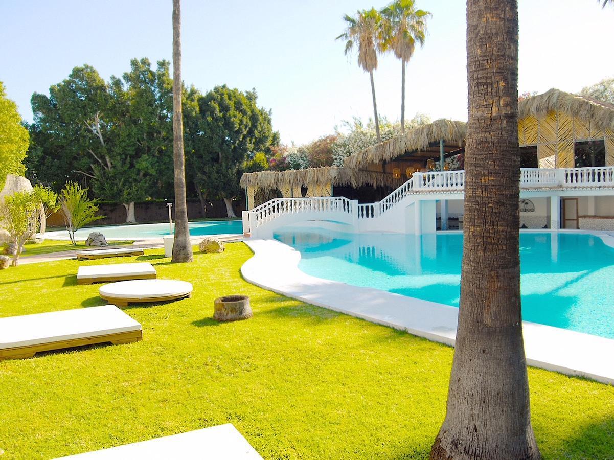 גאנדיה Tu&Me Resort - Adults Only מראה חיצוני תמונה