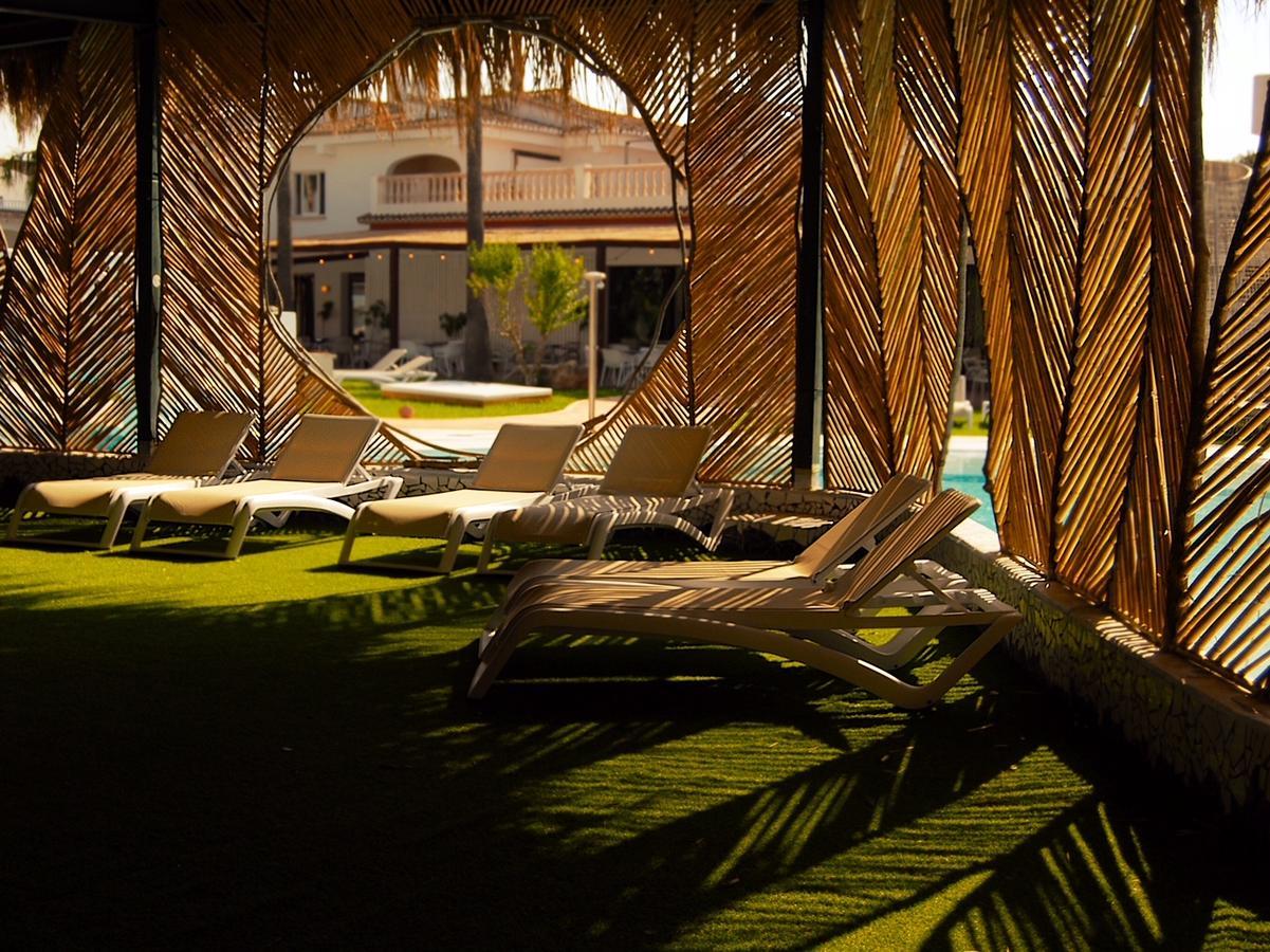 גאנדיה Tu&Me Resort - Adults Only מראה חיצוני תמונה