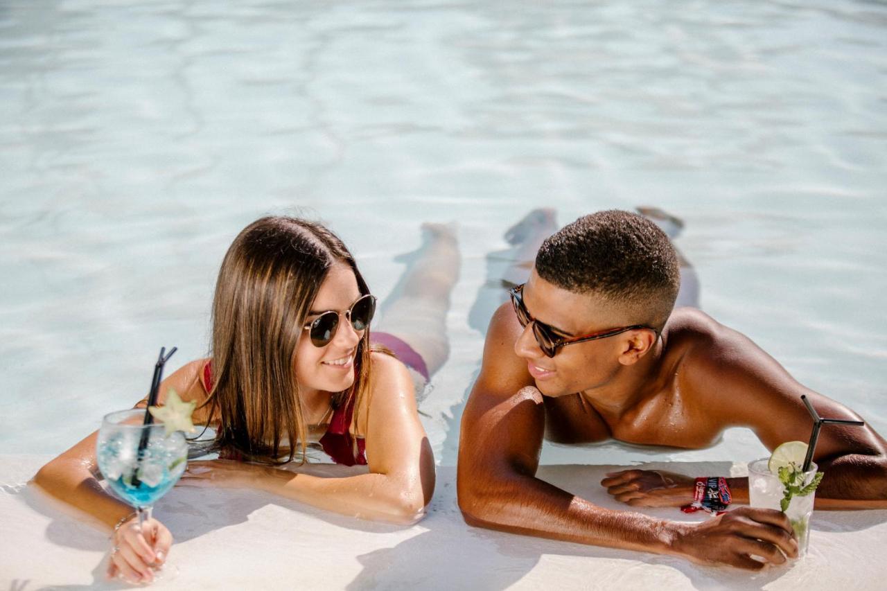 גאנדיה Tu&Me Resort - Adults Only מראה חיצוני תמונה